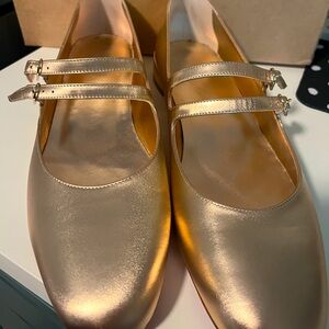 NWT Christian Louboutin size 42 sweet Mary Jane flat